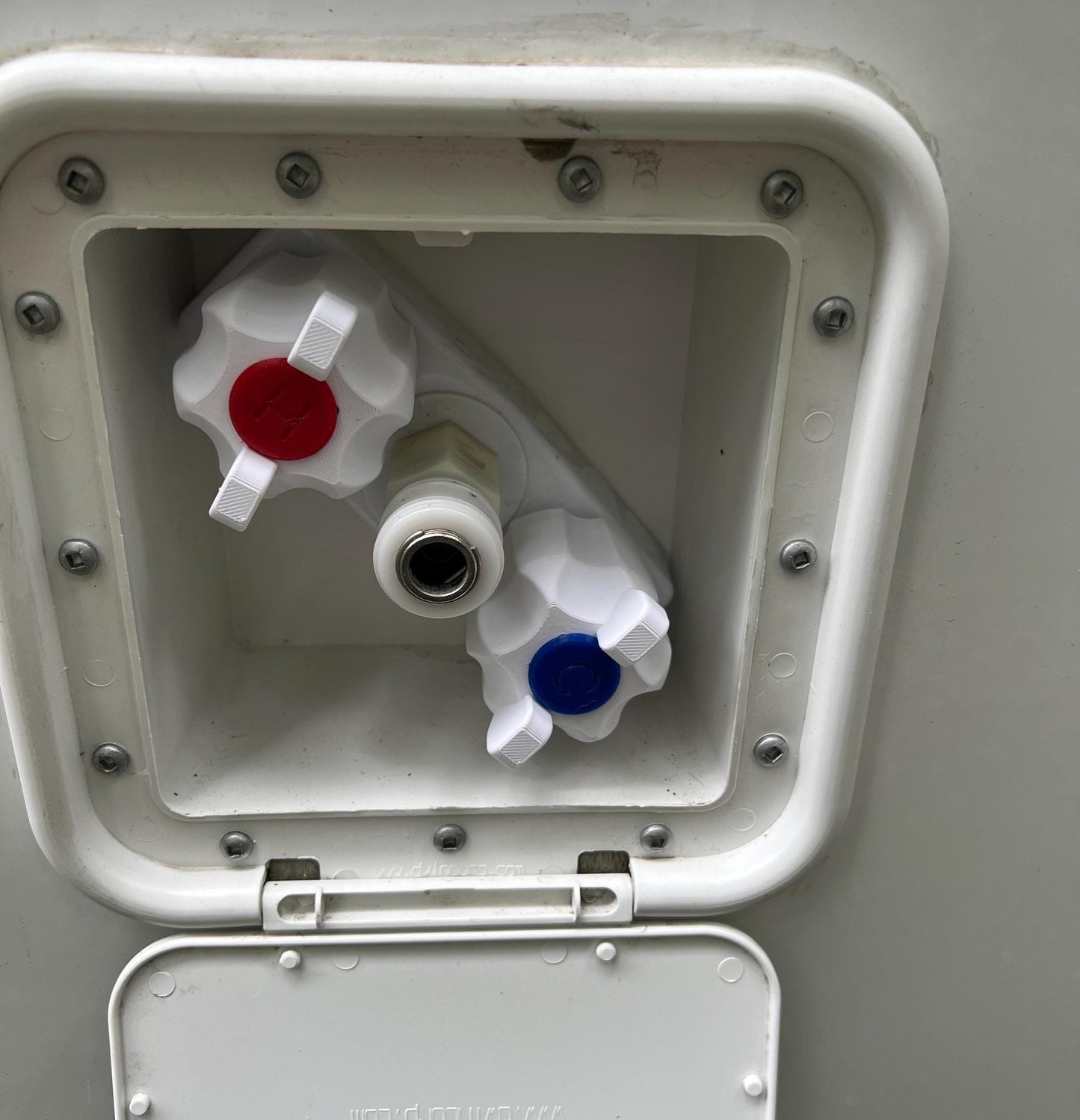 Telescoping Ergonomic Tap Handles for Exterior Shower - Fits Escape and Trailers with quick-connect fixtures.