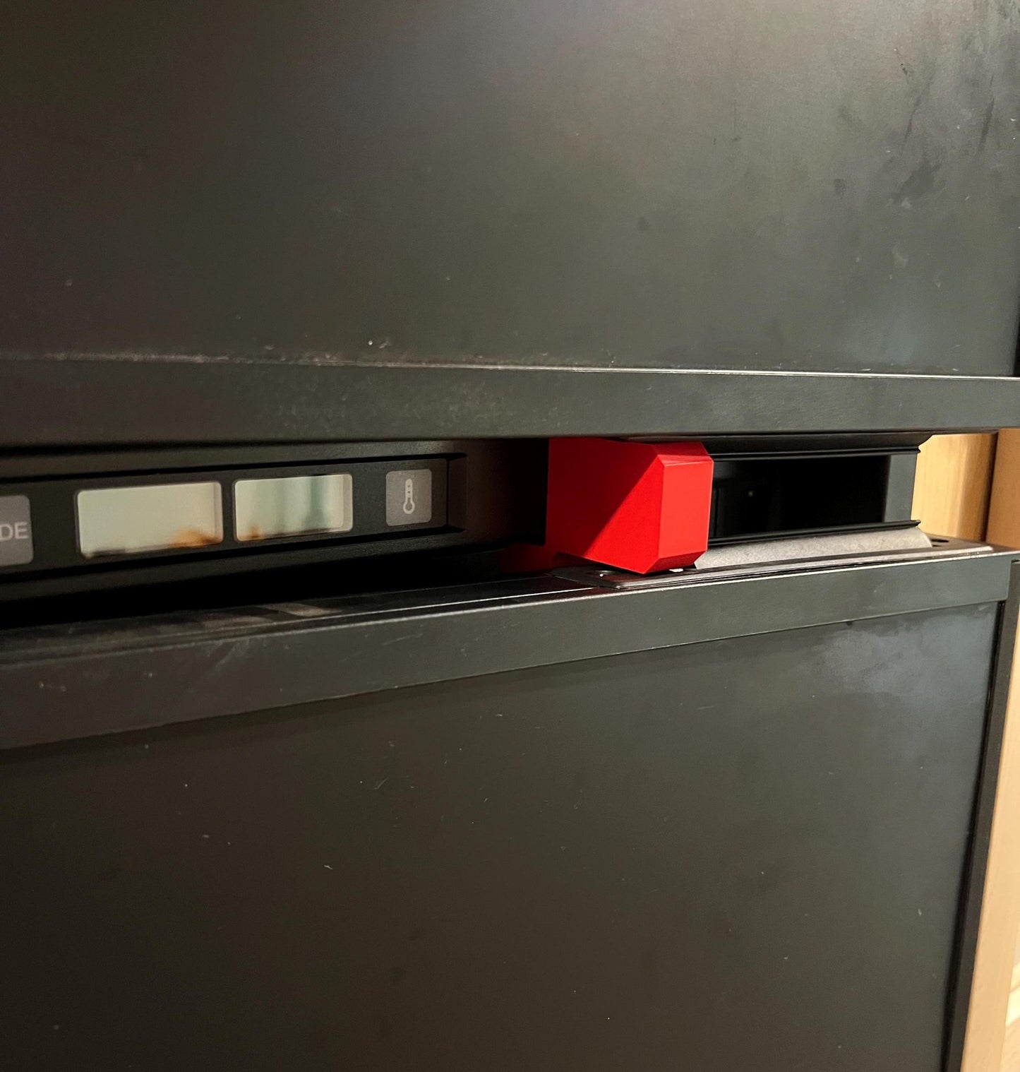 Refrigerator Door Prop for Norcold N7X and N8X refrigerator/freezers (2-way and 3-way)