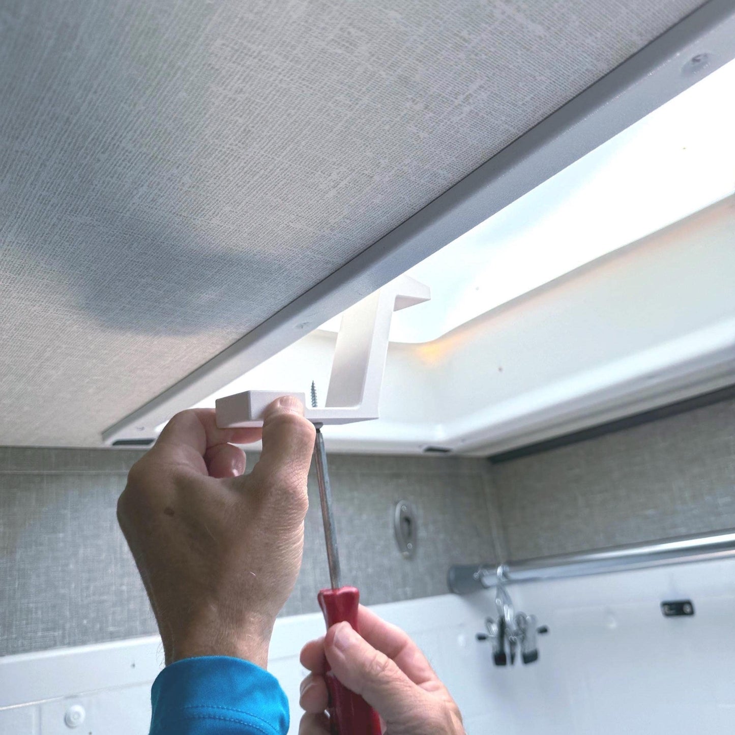 RV Skylight Mount for Starlink Mini - Fits Grand Design and other RVs with similar skylights
