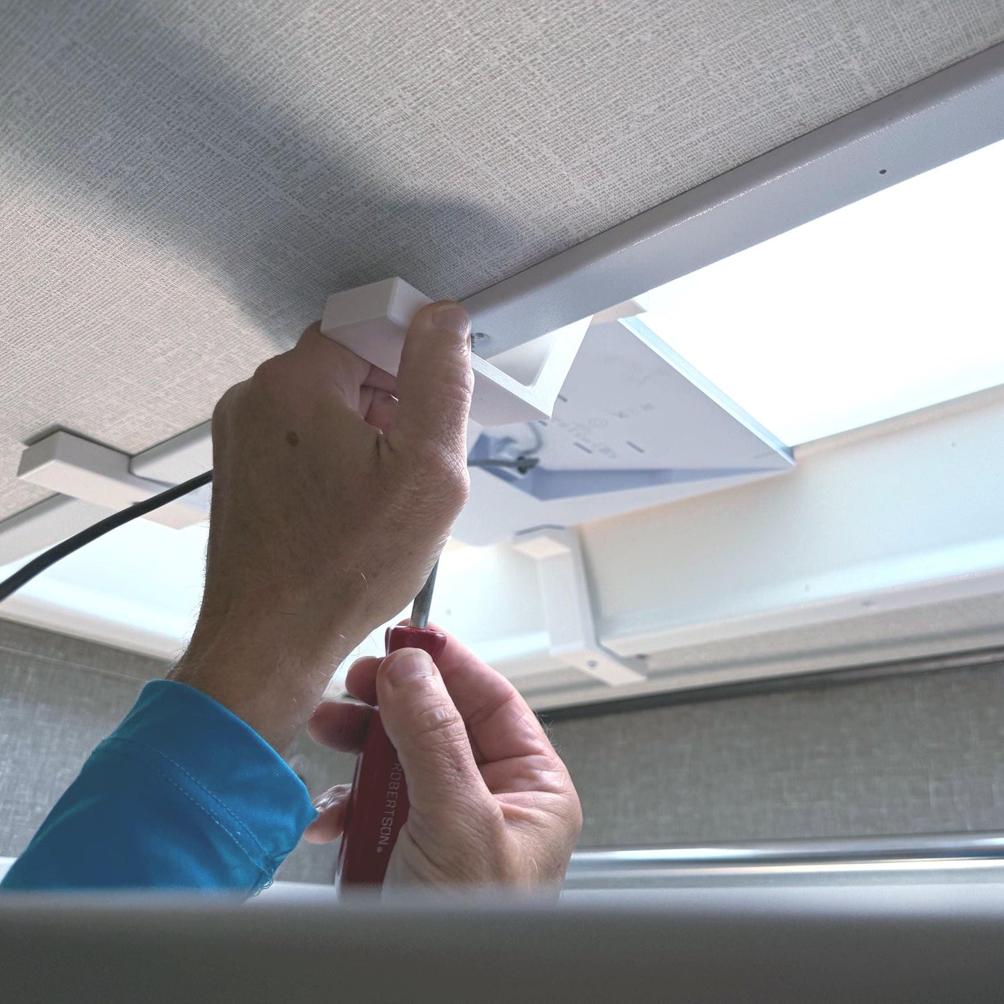 RV Skylight Mount for Starlink Mini - Fits Grand Design and other RVs with similar skylights