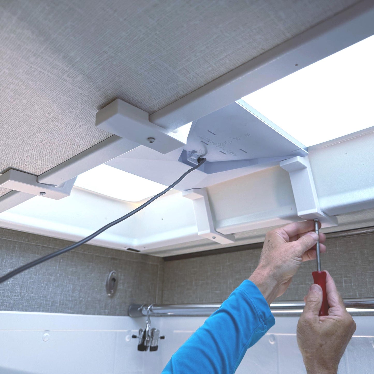 RV Skylight Mount for Starlink Mini - Fits Grand Design and other RVs with similar skylights