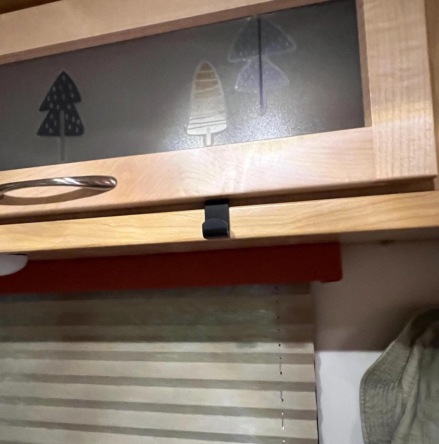 Under Overhead Cabinet Hooks (3-pack)